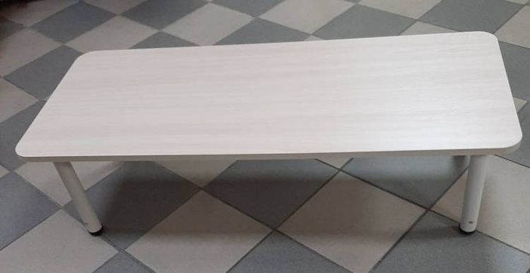 Стол регулируемый по высоте 0-3 рост, прямоугольный (цвет в ассортименте) \ Россия